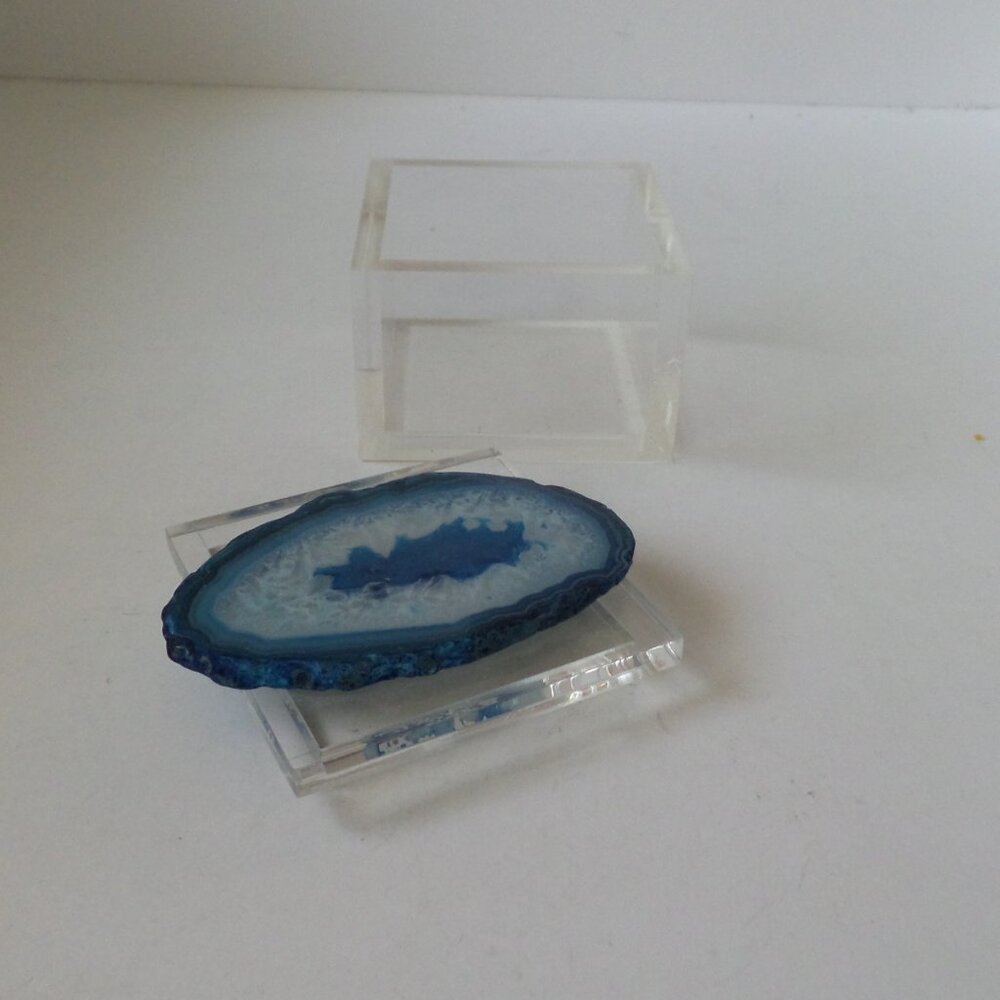 Lucite box with agate new - Picture 4 of 8